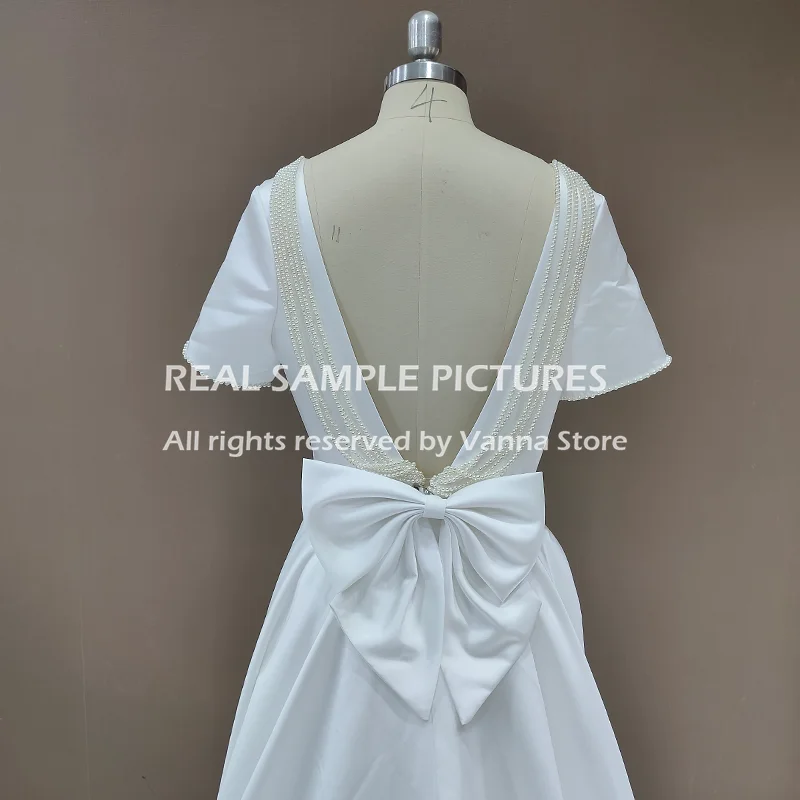 Vintage Satin Women Beading Square Neckline Wedding Ball Gowns Big Size Princess Backless Bow Bridal Dress Long Train Hochzeit