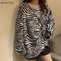 T-shirts Women Zebra Pattern Spring Feminine Vintage Baggy Student Long Sleeve O-neck Stylish Korean Girls Tops Cozy All-match