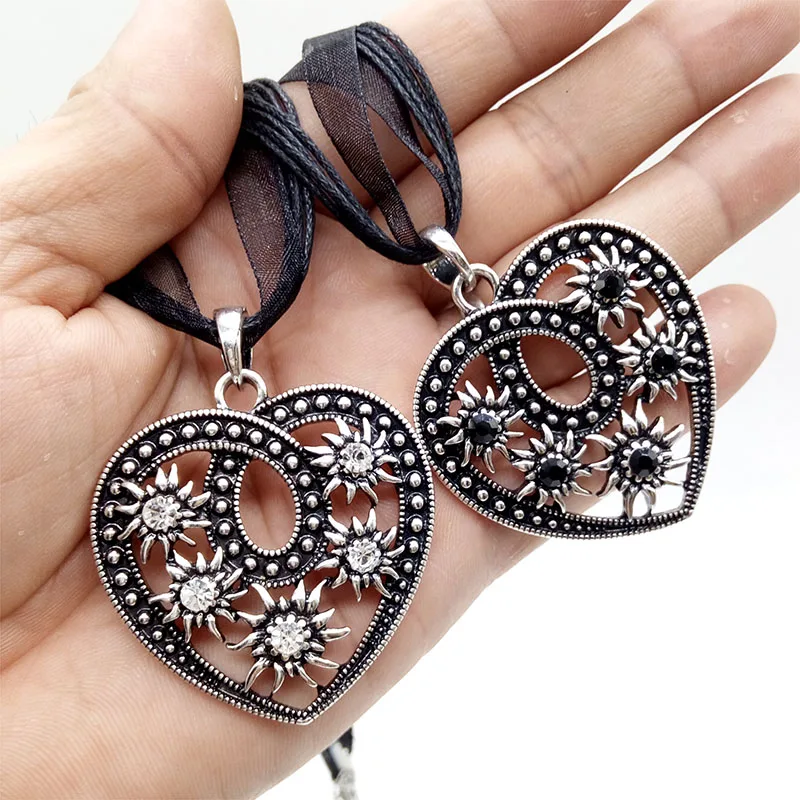 New Edelweiss Heart Pendant Multicolor Rhinestone Vintage Oktoberfest Necklace Costume Jewellery Wholesale