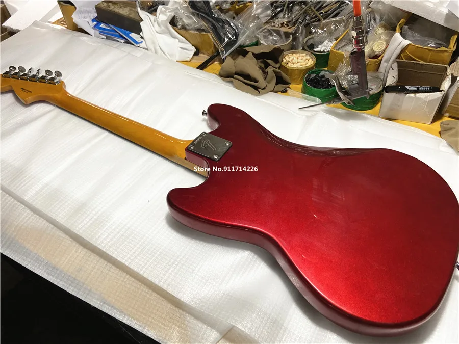 High quality customized version of 6-string electric guitar metal red can be customized free shipping