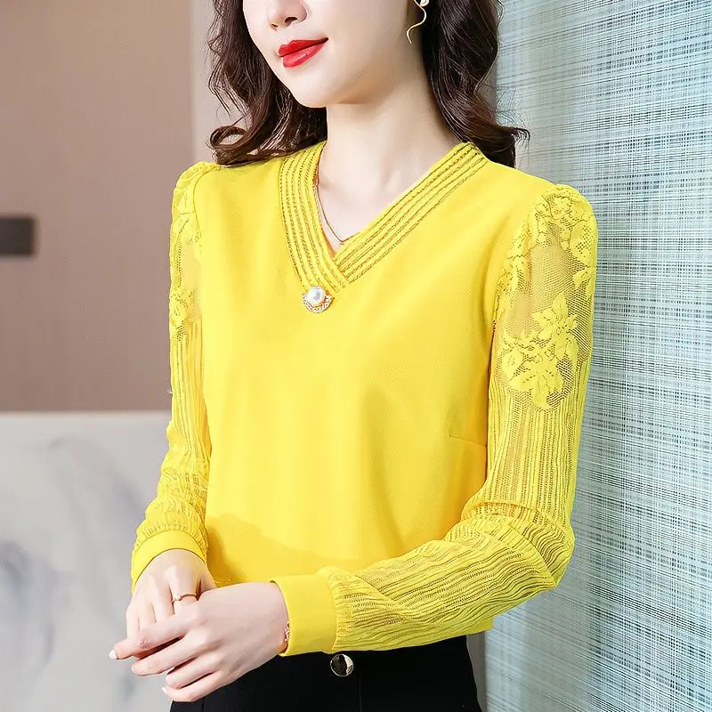 Chiffon Bottoming Shirt Women\'s Autumn New Fashion Beaded T-shirt Long Sleeve V Neck Mesh Lace Loose Blouse Blusas Mujer De Moda