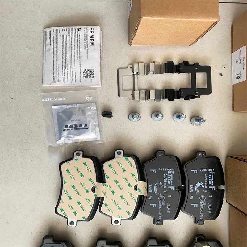 LR108260 LR164821 Land Rover Range Rover L405 Sport L494 Rear Brake Pad Set
