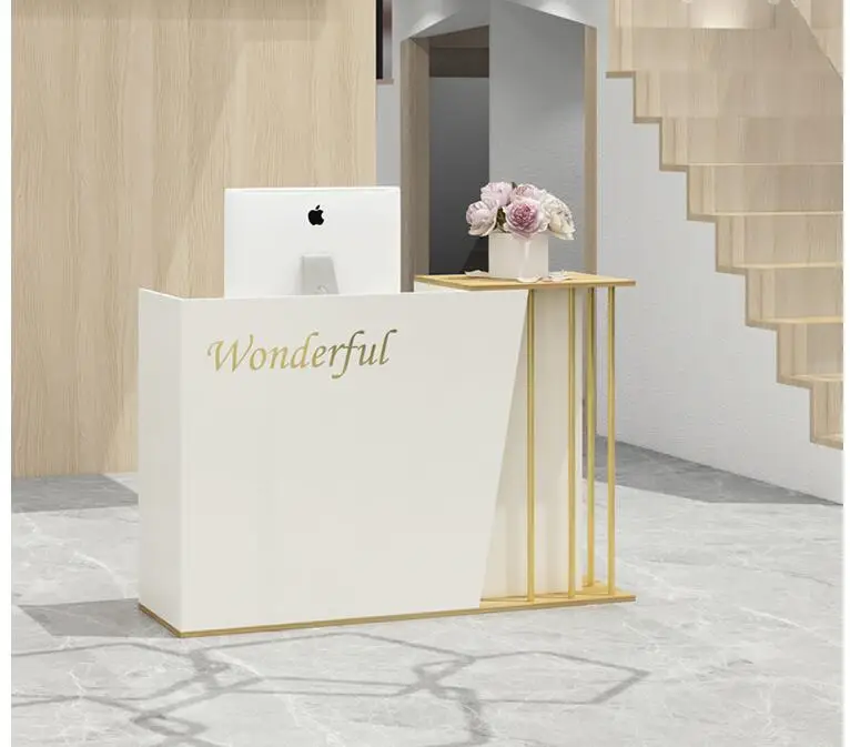 Piccola reception piatta per cassiere