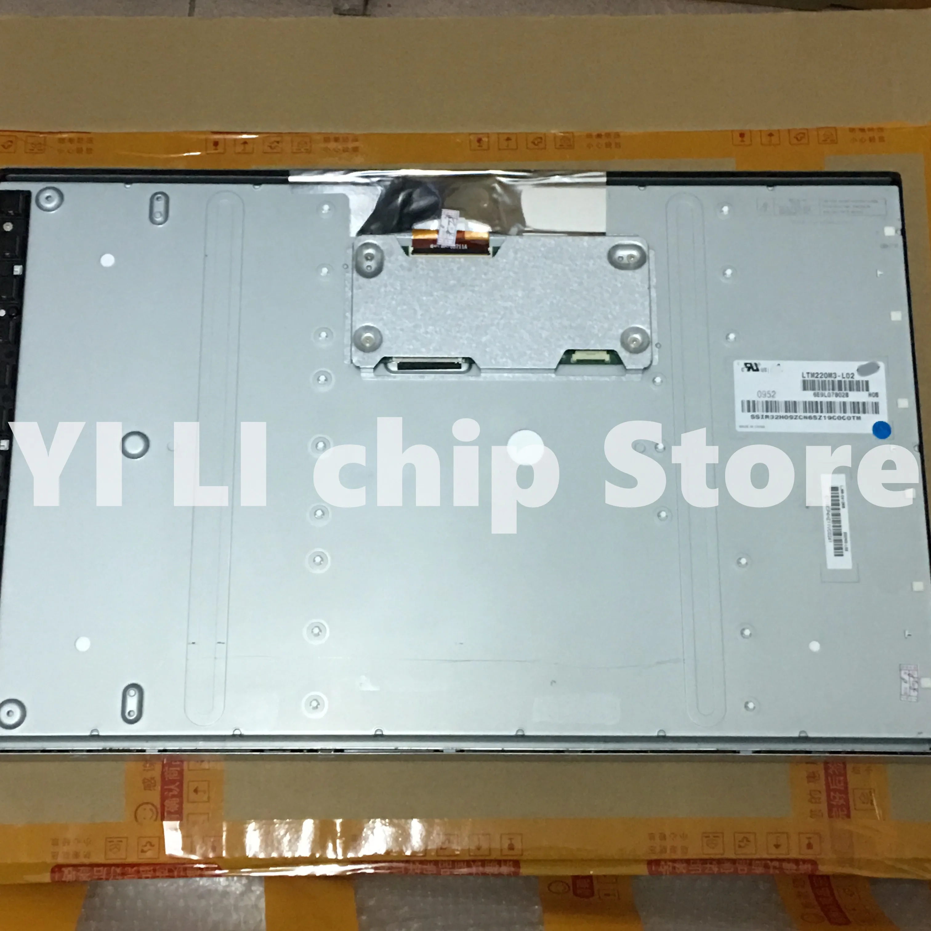 Original LTM220M3-L02 22 Inch Industrial LCD Screen Module