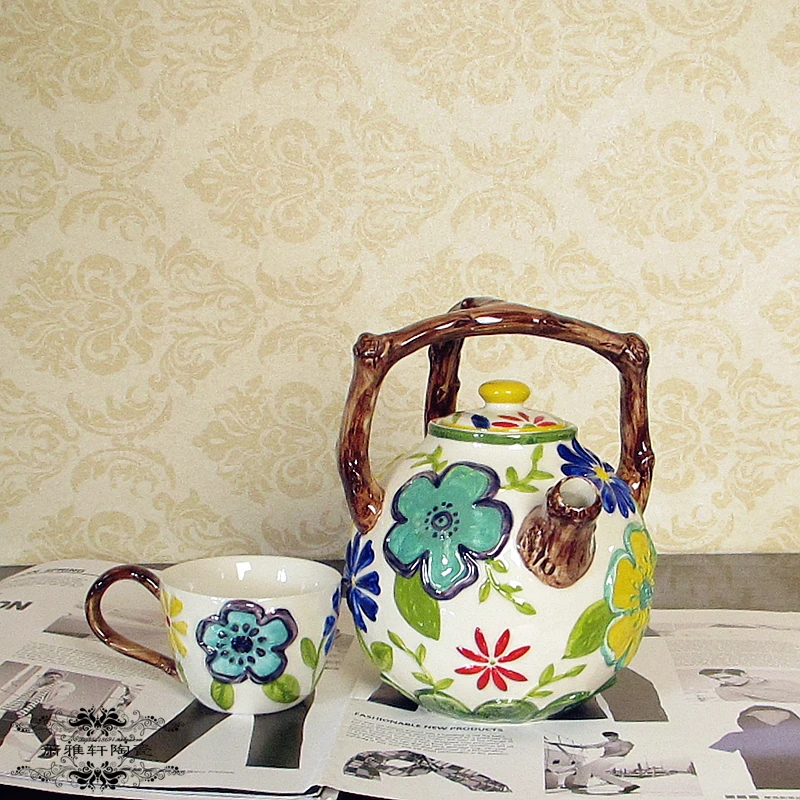 European and American style retro tea set with light luxury and idyllic afternoon tea cup and ceramic painted tea set