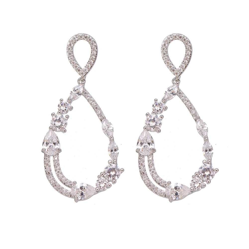 Bettyue New Arrival Classic Waterdrop-shape Earring Female Elegant Choice In Party Charming Decoration Hollow Out Style