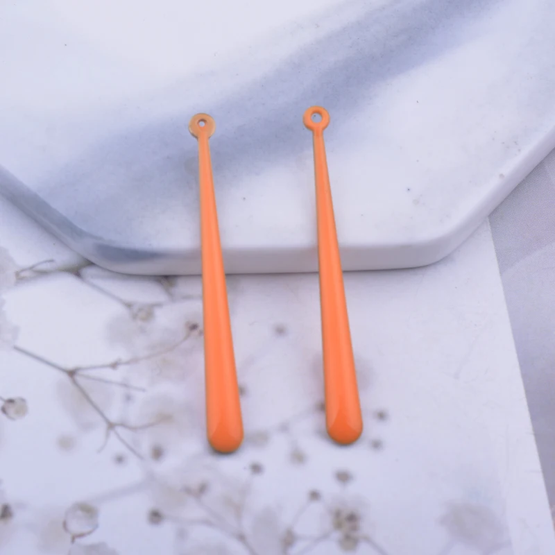 30 Stück 4*38mm Bunte Kupfer-Baseball-Anhänger Beidseitig Emailliert Lange Orange-Rosenrote Anhänger für DIY-Schmuck- und Ohrringherstellung – Detail 2