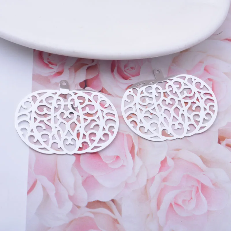 30 Stück AB6751 28*35mm lackierter Messing-Halloween-Kürbis-Anhänger Gemüse-Anhänger DIY Schmuck Ohrring-Zubehör – Detail 7