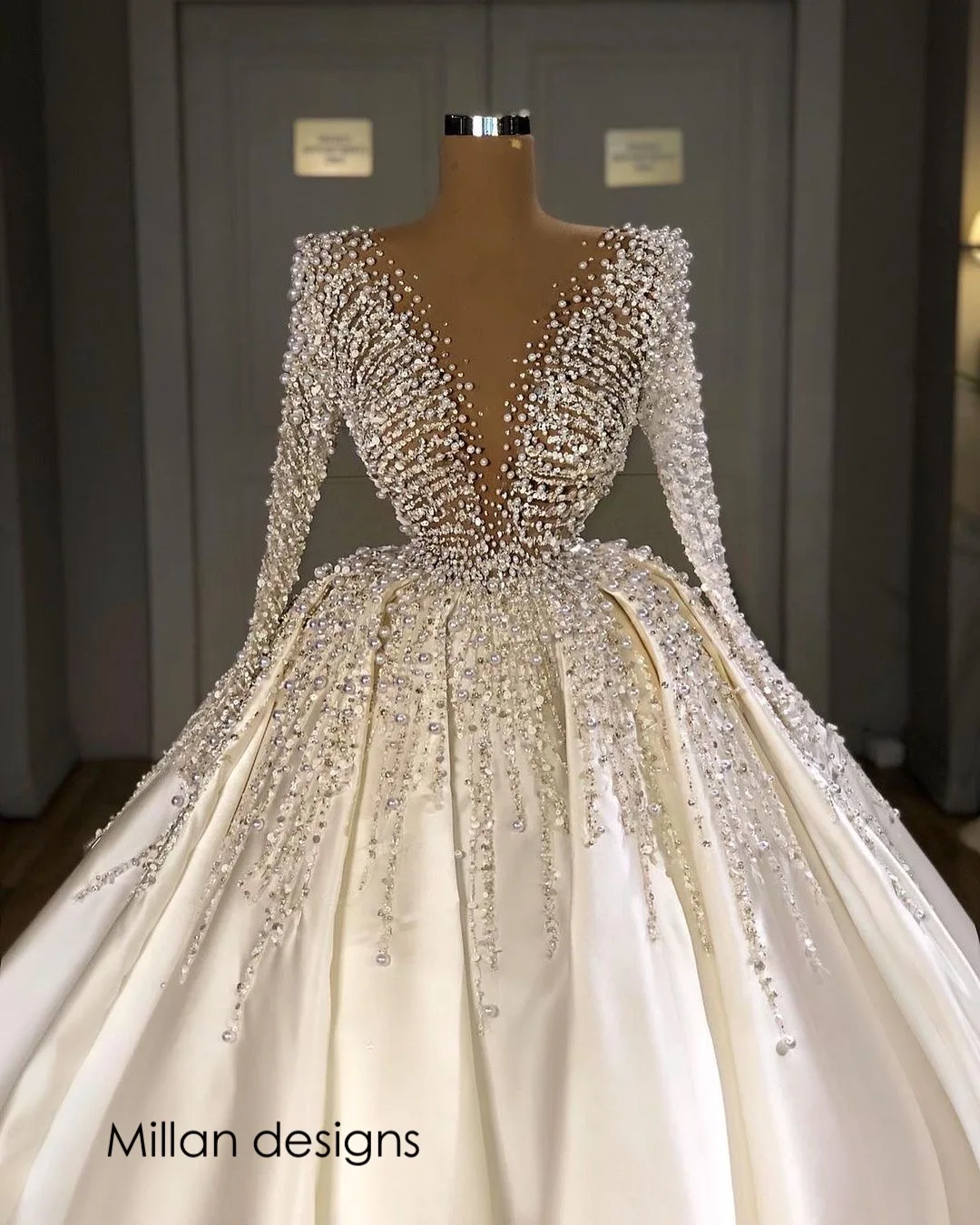 Vestido de novia de manga larga con perlas, elegante, con cuentas