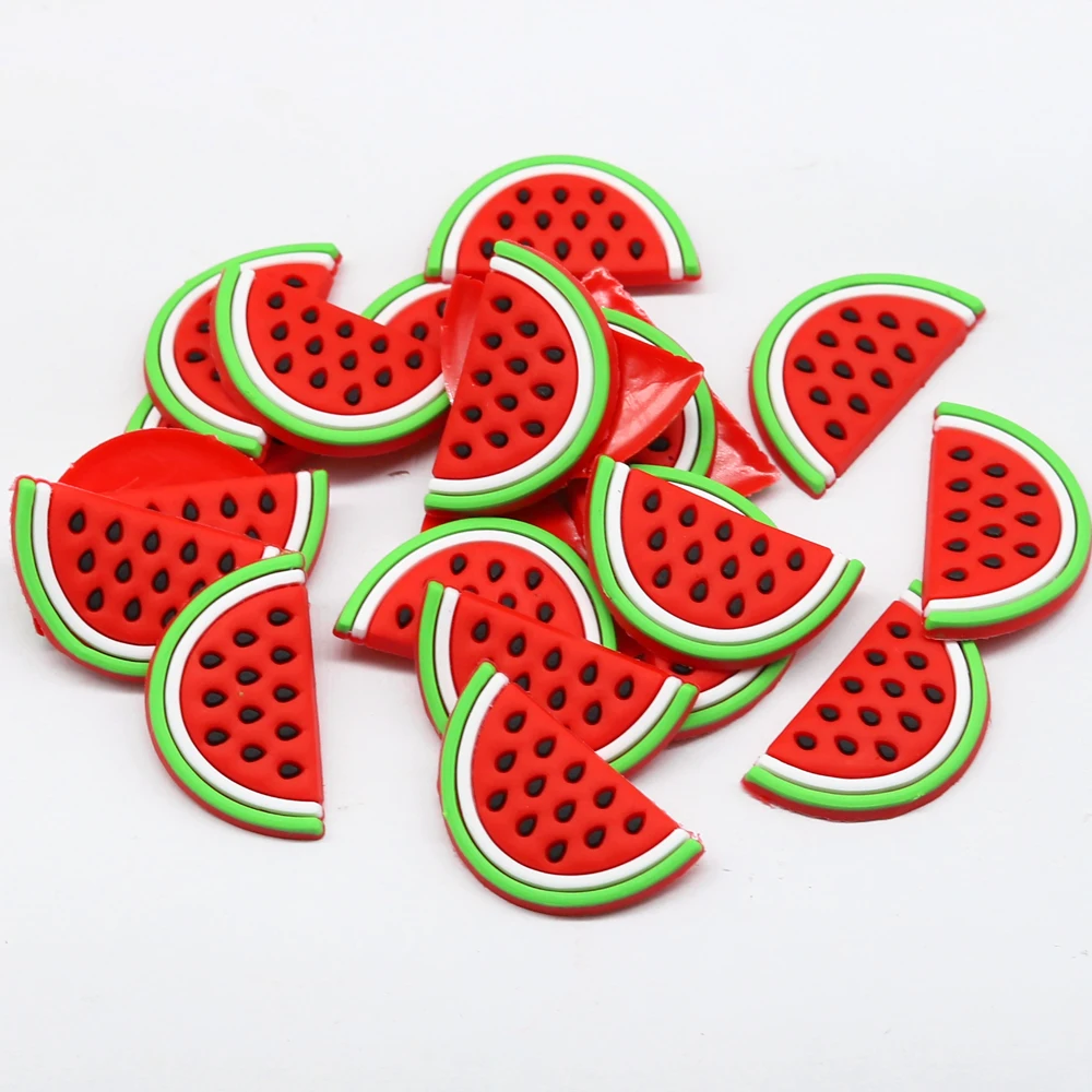 100pcs Kawaii Watermelon Slices, 30MM Soft Glue Resin Red Watermelon Slices Flat Back Fruit Decoration DIY Hairpin Accessories