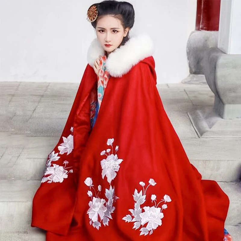 Traditional Ancient Hanfu Cloak Tang Suit Princess Thickness Overcoat Hooded Han Dynasty Embroidery Warm Coat Oriental Cloak