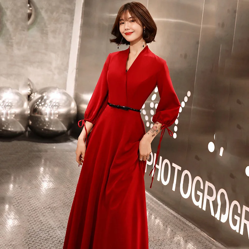 2020 Vestidos De Fiesta It 'S Yiiya BR333 VคอSatin Burgundy Evening Dressesสำหรับผู้หญิงสามในสี่แขนยาวอย่างเป็นทางการชุด