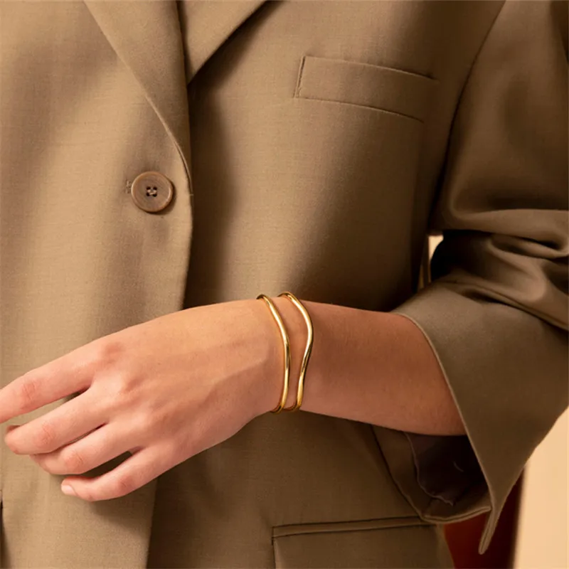 HUANQI 2020 New Korean Simplicity Line Glossy Double Layer Metal Fashion Bracelet Jewelry Bangle for Women Girls Party