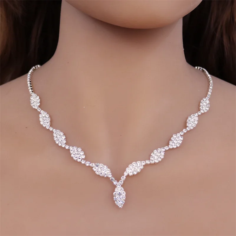 New Water Drop Necklace Rhinestone Long Wave Pendant Full Crystal Silver Necklace Elegant Bridal Wedding Jewelry Wholesale