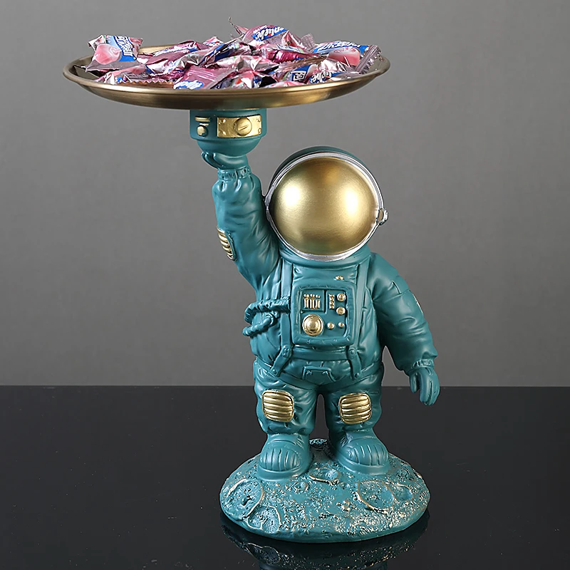 

European Resin Astronaut Fruit Metal Tray Ornaments Home Livingroom Desktop Figurines Decoration Coffee Table Sculpture Crafts