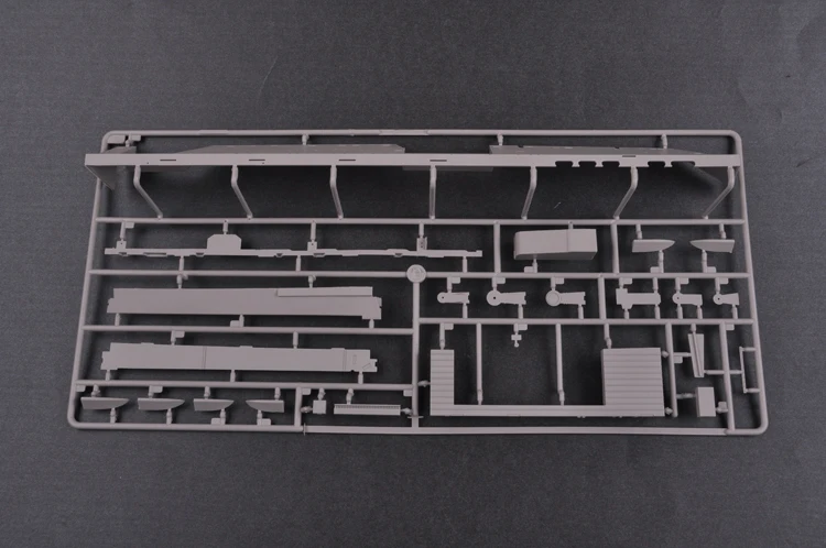 Trumpeter 05620 1/350 Scale USS CV-64 Constellation Aircraft Carrier Ship Military Assembly Plastic Model Toy Craft Building Kit