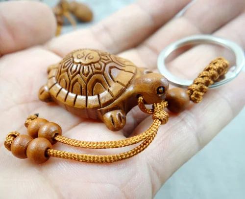 Haute qualit mignon tortue sculpte sculpture pendentif en bois porte-cls chane sculpture sur bois ornements bijoux accessoires hommes femmes 1 PC