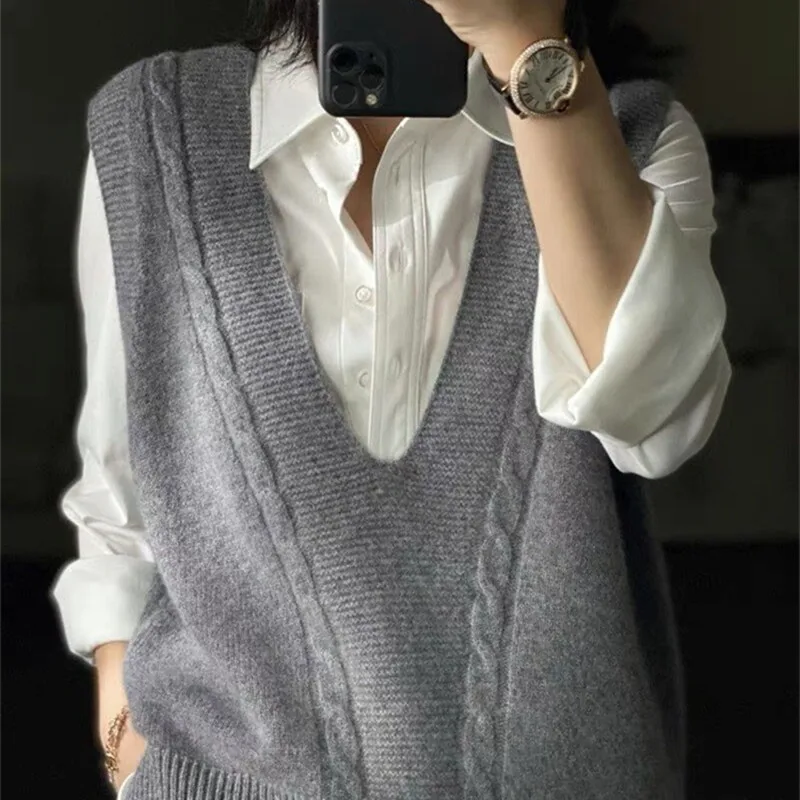 2024 New 100%Pure Wool Cashmere Vest Women V-Neck Thick Sleeveless Wild Sweater Autumn Large Size Waistcoat Knit Vest Pullover