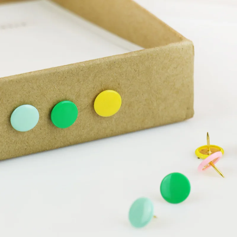 50 pz/scatola pulsante colorato a forma di simboli, multi-colore di plastica a testa tonda, decorativo simboli forStudent cancelleria sughero unghie