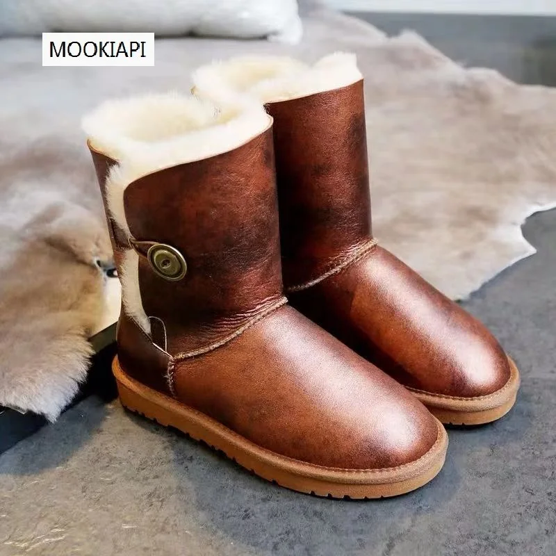 The latest snow boots of Australian brand in 2020, real sheepskin, 100% natural wool, classic and fashionable women\'s shoes