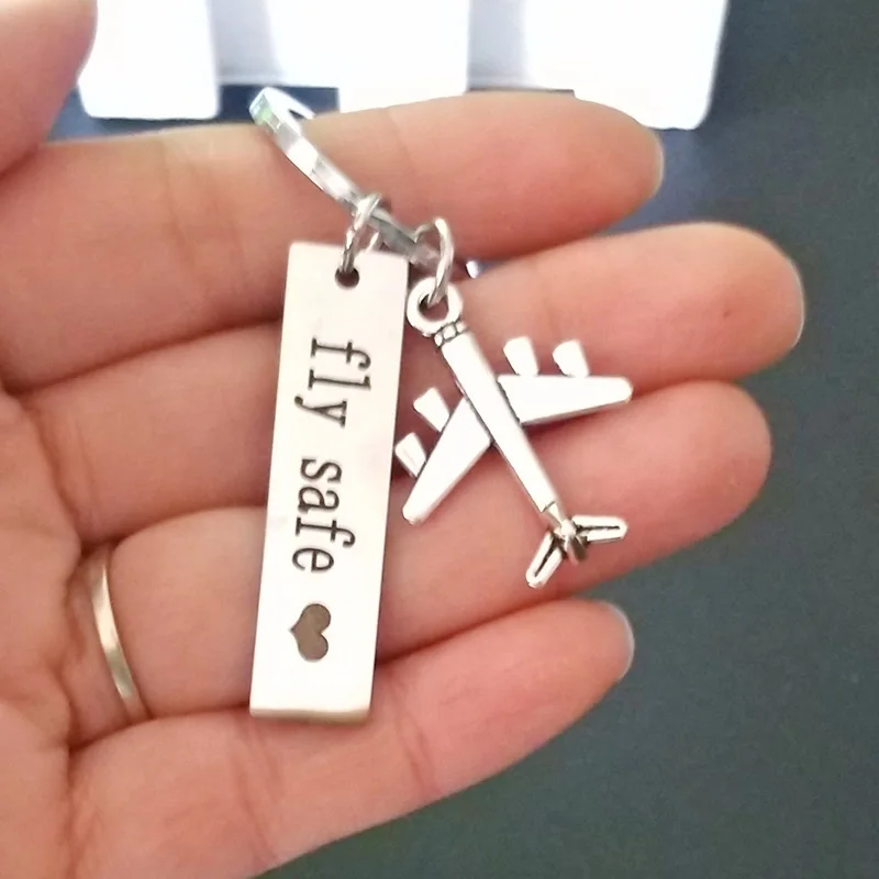 DIY Edelstahl-Schlüsselanhänger „Fliege sicher“ – Geschenk für Paare, Flugzeug-Schlüsselanhänger, Taschenzubehör, Auto-Schlüsselring-Anhänger, Großhandel – Detail 5