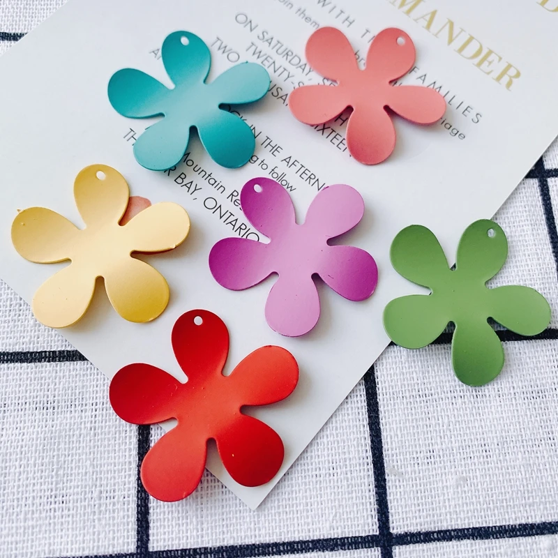 DIY jewelry accessories batch release iron spray paint girl heart small red flower earring accessories pendant material