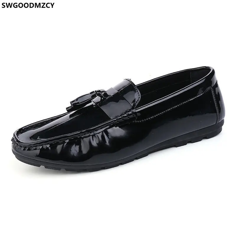 Patent Leather Casual Shoes for Man 2024 Tassel Loafers Man Shoes High Quality Slip on Shoes Men Zapatos De Hombre De Vestir