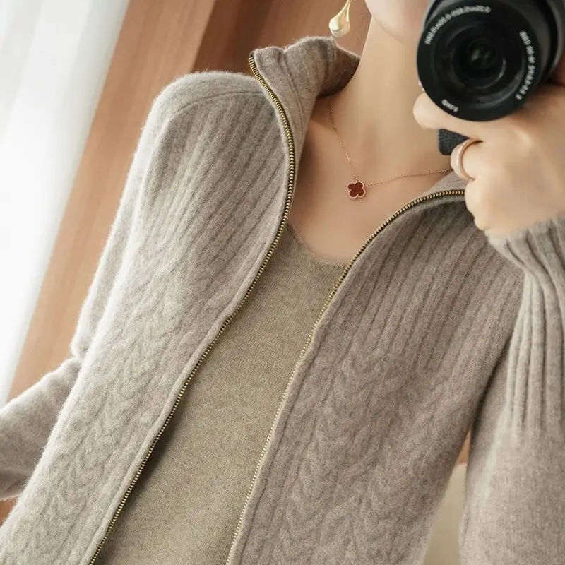 Knitted Cardigan Women Sweater Ladies Winter Clothes 2023 Loose Warm Long Sleeve Top Oversize Fashion Zipper Knitwear Jacket