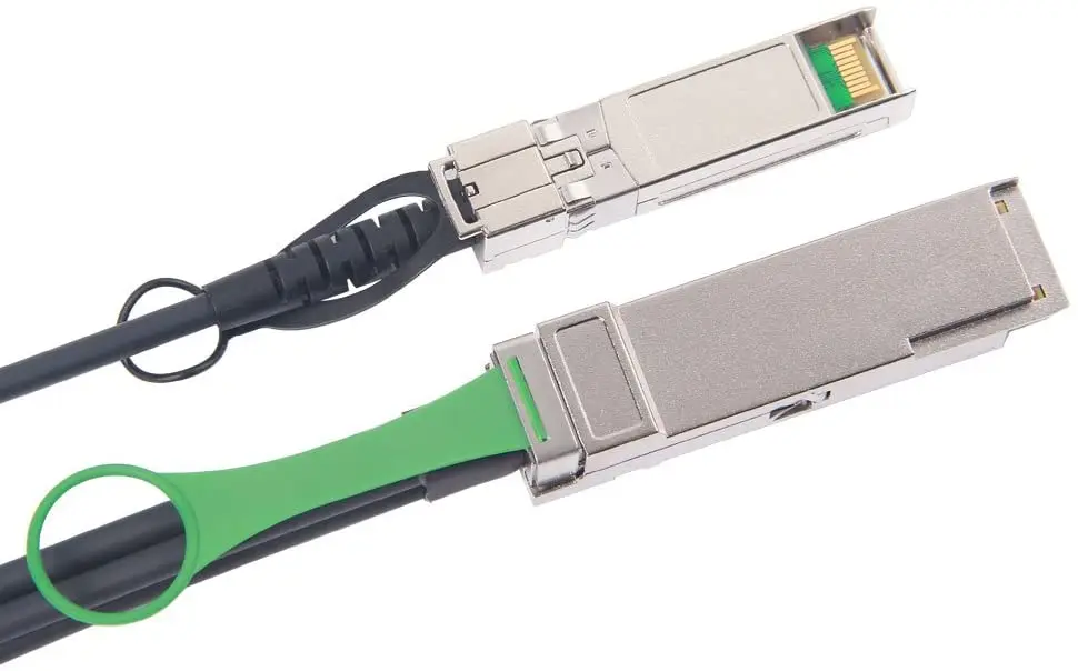 40G QSFP+ a 4xSFP+ Breakout DAC - 40GBASE-CR4 Cable pasivo de cobre de conexión directa Twinax QSFP a SFP para Cisco, 5 metros (16,5 pies)