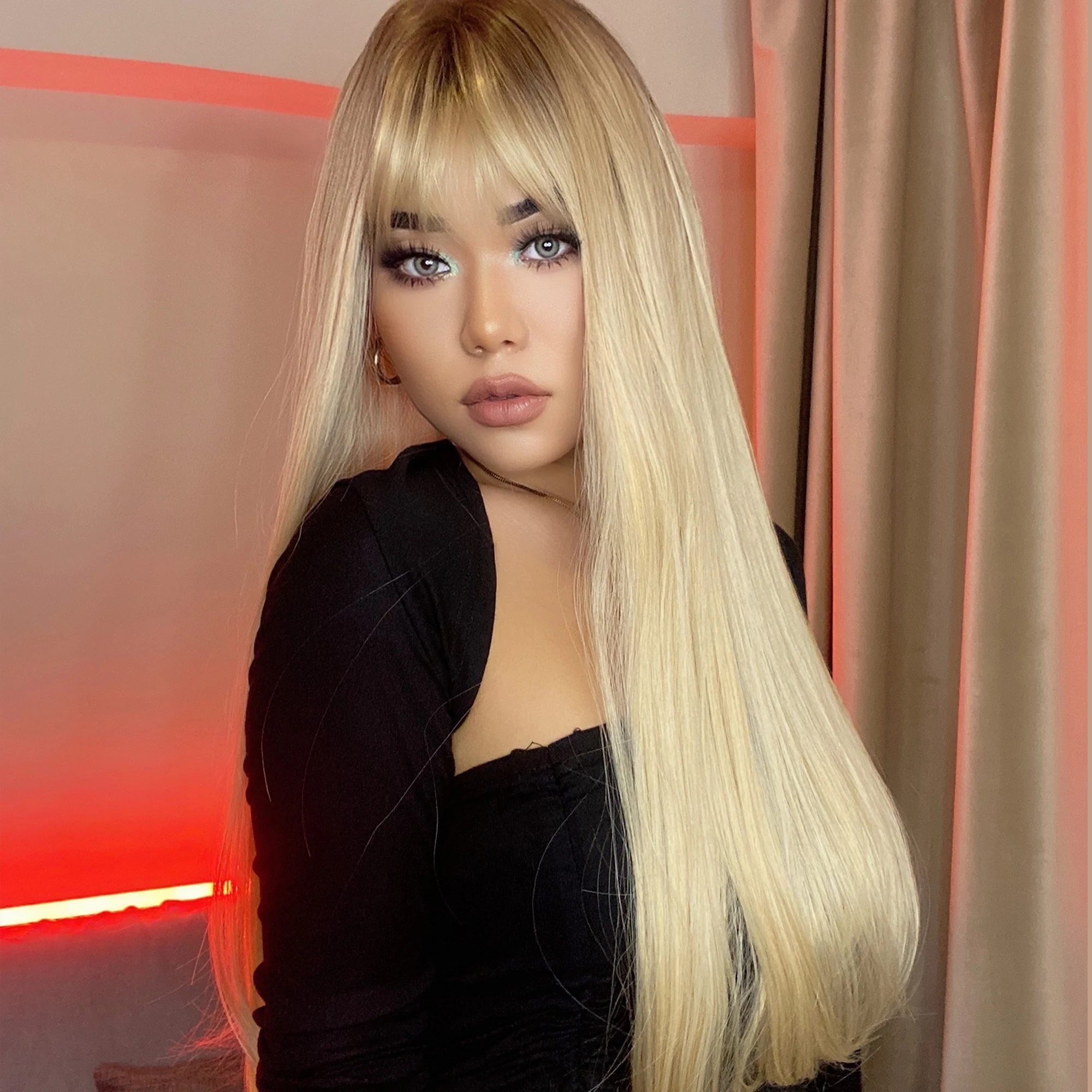 Ombre Blonde Synthetic Hair Wigs Long Straight Heat Resistant Fashion Wigs With Bangs for Women Cosplay Party Natural Wigs