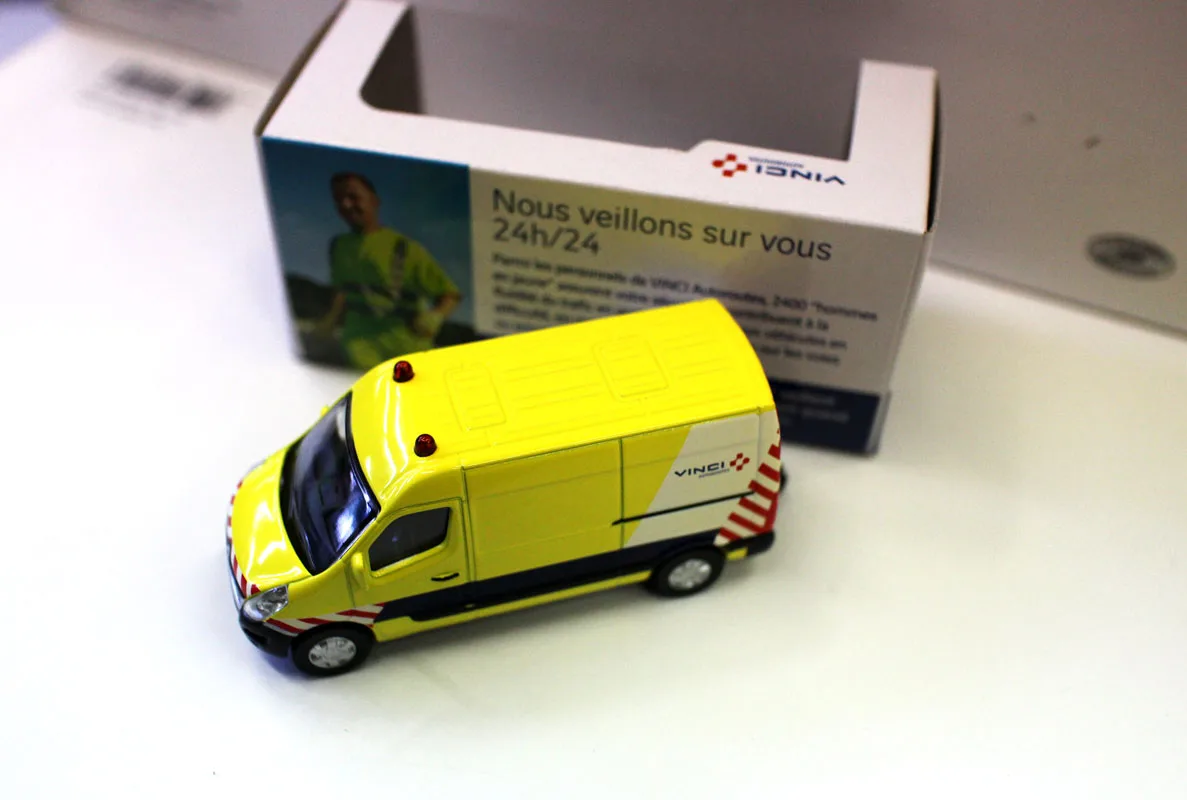 Novo NorRevv-Escala Vinci Van Autoroutes Carros De Brinquedo, Liga Diecast, 3 Polegadas, Presente Para Coleção, 1:64