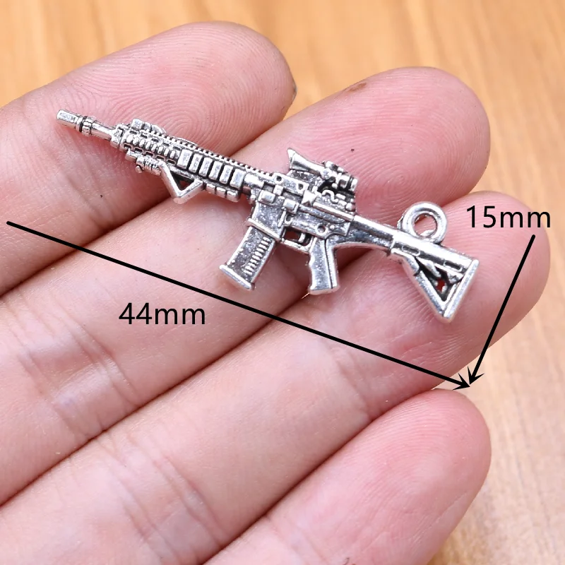 1pack Mixed Silver-Plated Firearms Collection Pendant, Automatic Pistol Charm, Rifle Charm, Revolver Charm, Submachine Gun Charm