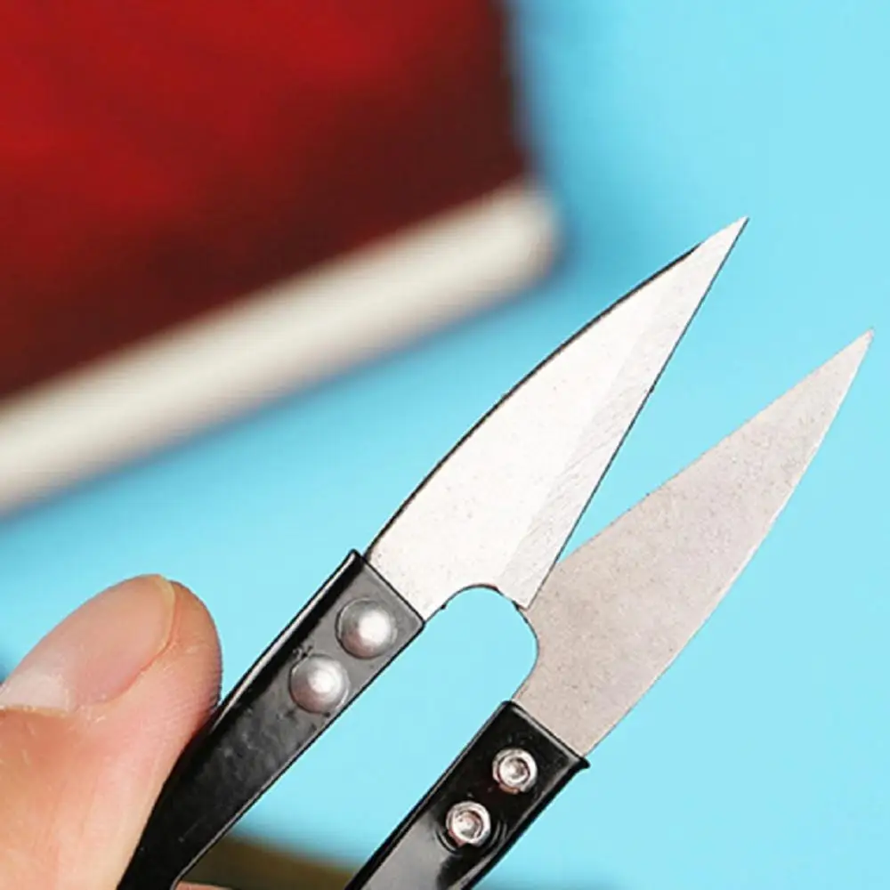 1Pcs ตัดเย็บกรรไกรสแตนเลส U รูปร่างตัด Clippers DIY เส้นด้าย Tailor Stitch Craft Home เครื่องมือเย็บปักถักร้อย