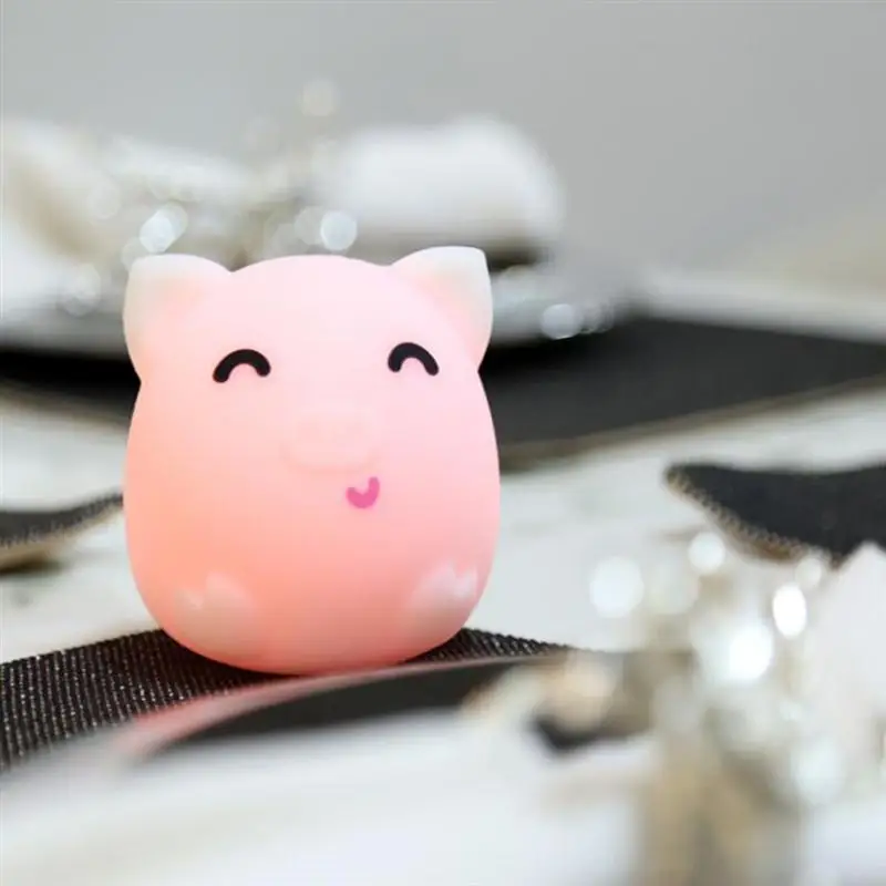 Piggy decoration silicone lamp charging bedroom night light charging model pat light creative dream bedroom Drop shipping