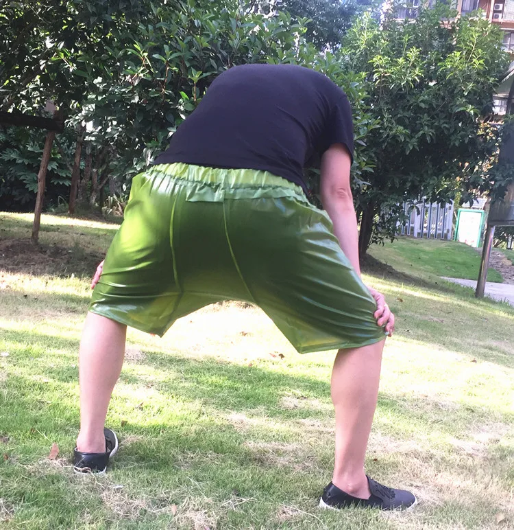 Pantaloncini uomo in PVC verde impermeabili