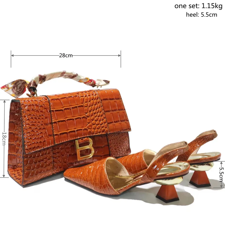 Gorgeous Red Women Shoes Match Big Handbag With Metal Decoration African Dress Pumps And Bag Set G11,Heel 5.5CM