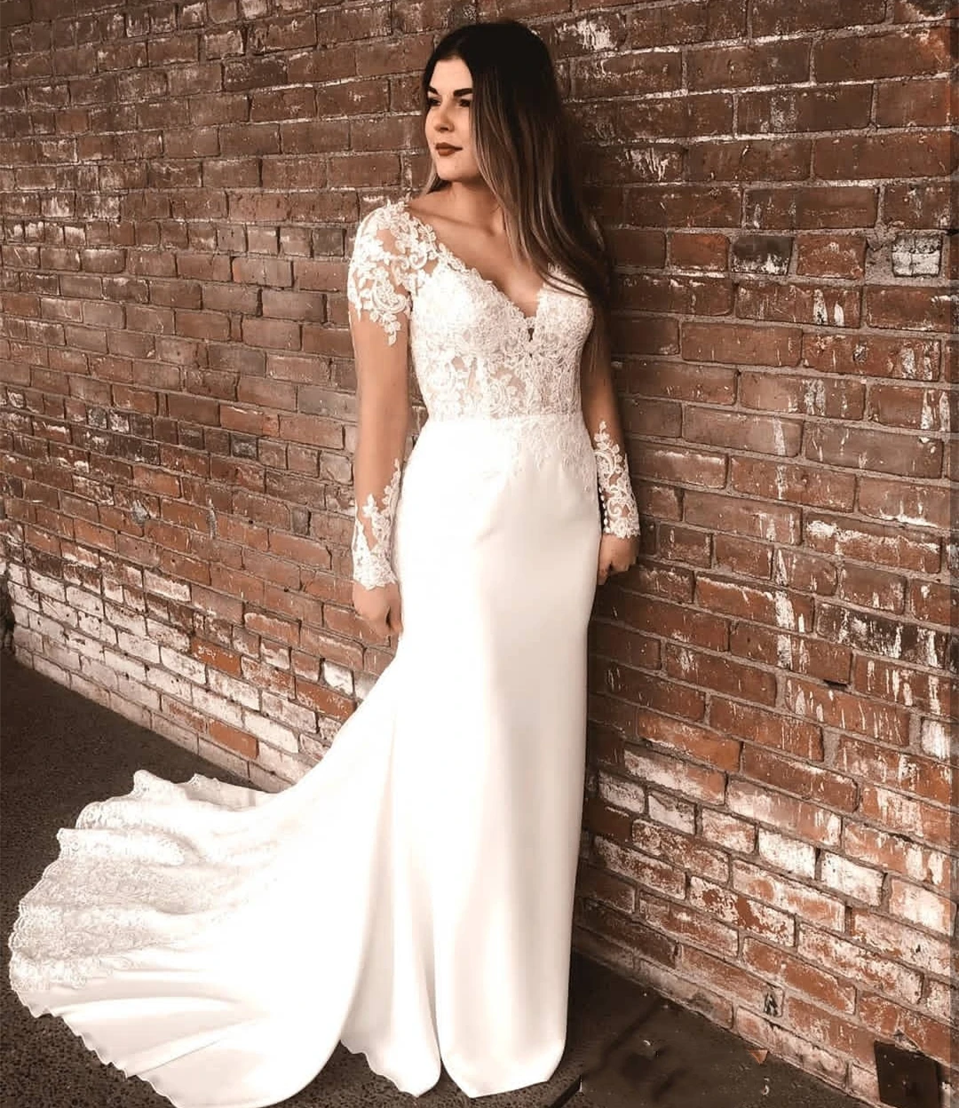 LSYX-Robe de mariée à manches longues, ligne A, train de balayage, appliques en dentelle, patients élégants, tout simple, col en V, pas cher