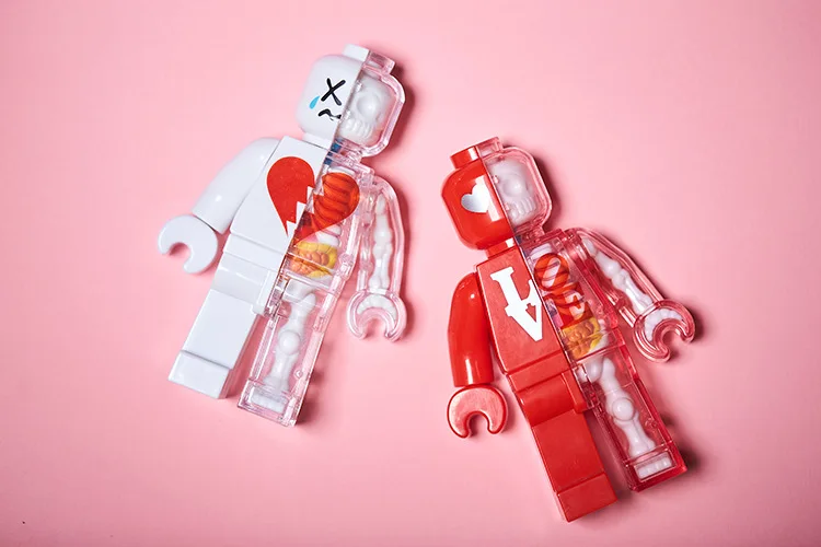 

A Pair 4D MASTER 1/2 Brick Man Woman Anatomy Skeleton Model Lover Puzzle Toy