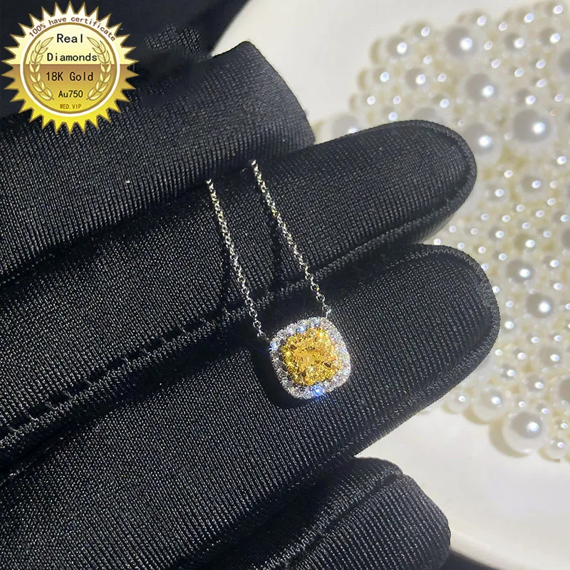 

18K gold necklace 0.2ct natural yellow diamond and 0.15ct white diamonds necklace