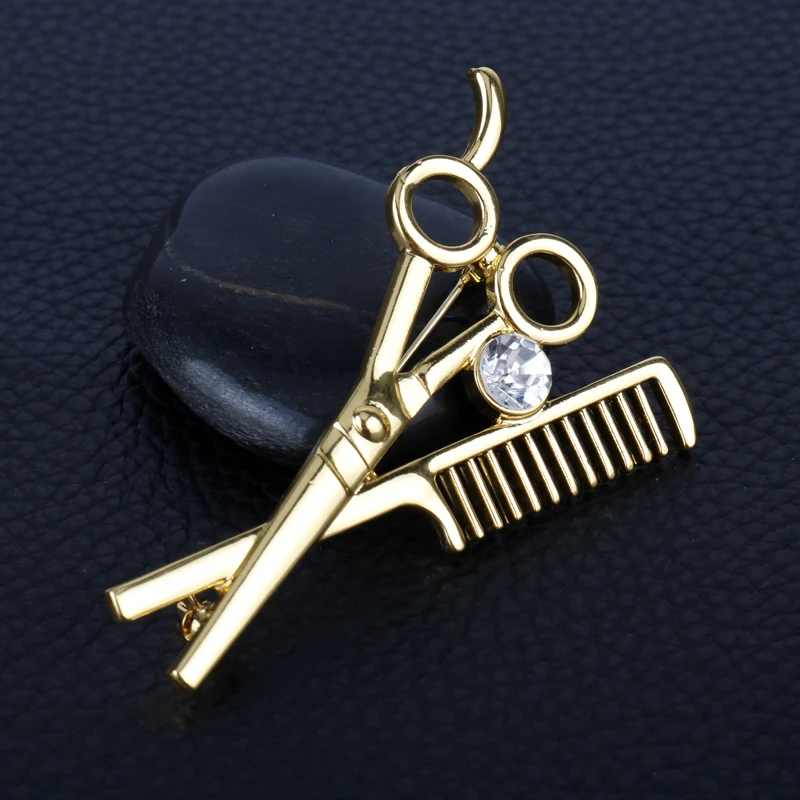 Badge Brooch Pins 3D Barber Shop Pole Shape Brooches 3Colors Crystal Razor Scissors Enamel Pin Cute Hairdresser Deco Accessories