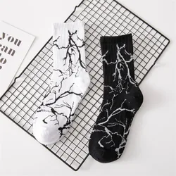 Chaussette Hip Hop en coton pour hommes, style de rue, Harajuku, planche à roulettes, noir, blanc, pluie, motif heureux