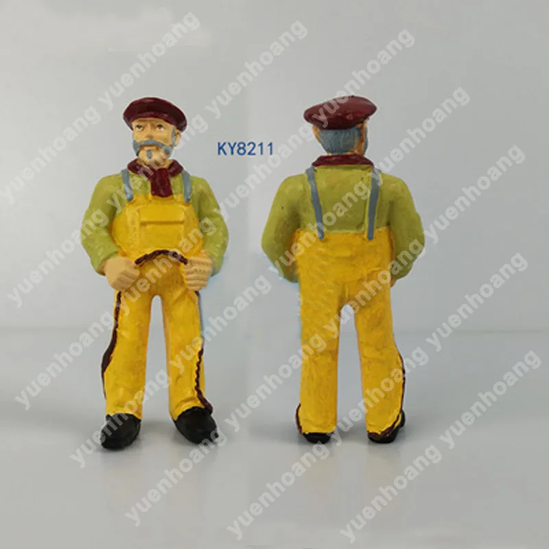 1PCS 1:25 Ratio High Imitation Durable Resin Simulated Captain Sailor Doll Figure for RC Model Fishing Scale Boat Working Ship