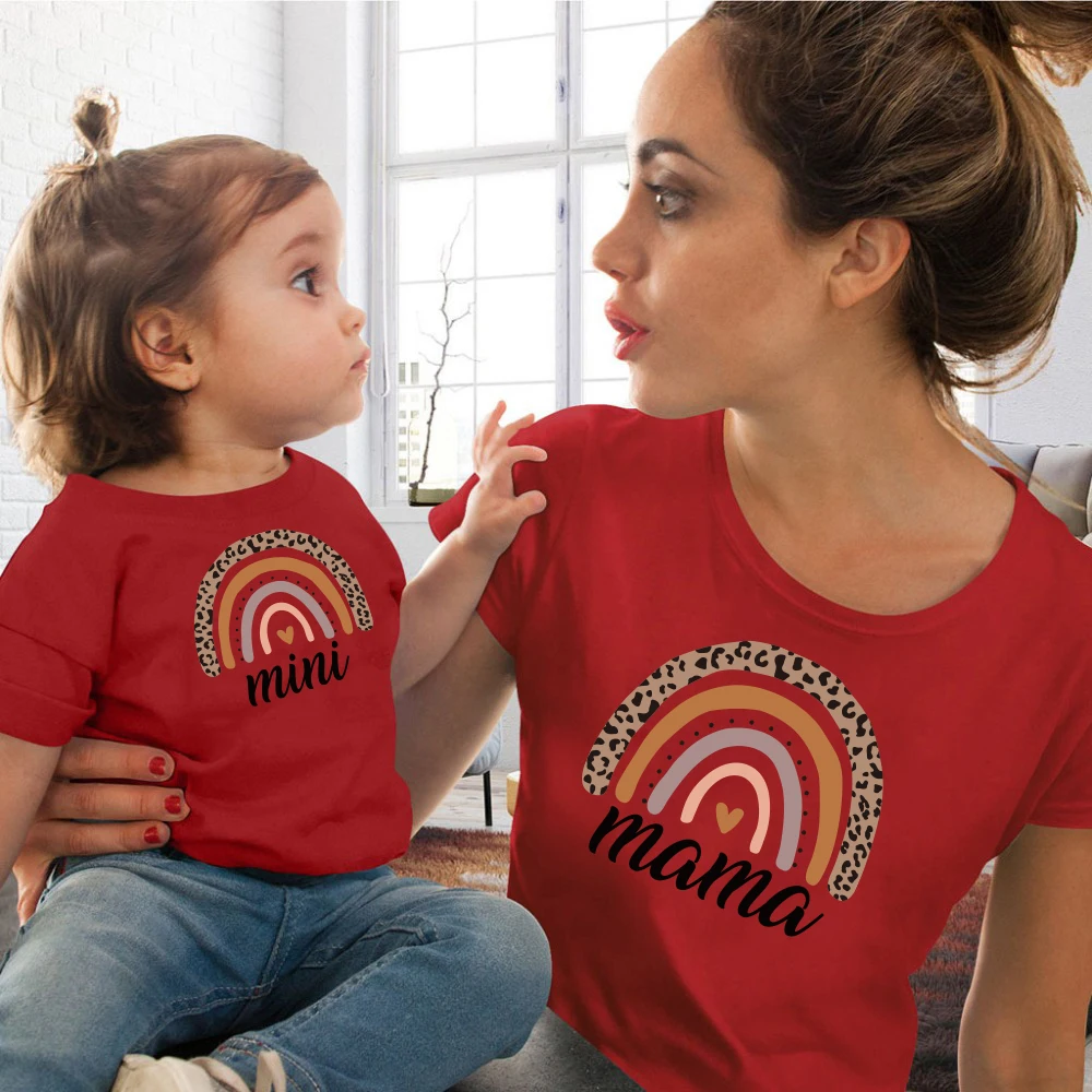 1PC Rainbow Mother Daughter T-shirts Summer Family Matching Outfits Mom Baby Mommy and Me T-shirt Clothes Woman Girls Cotton Top