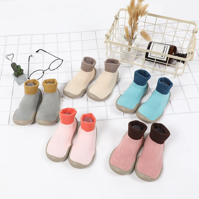 

Child Warm Shoes Socks with Rubber Soles To 4 Years Winter Children Terry Socks Soft Bottom Non-Slip Floor Girl Boy Newborn