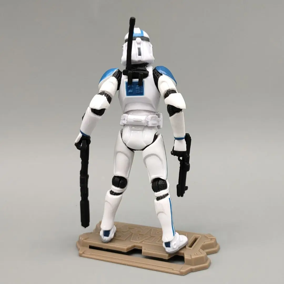 Star Wars Republic 501-st Legion Blue White Trooper 3.75" Loose Action Figure view 5