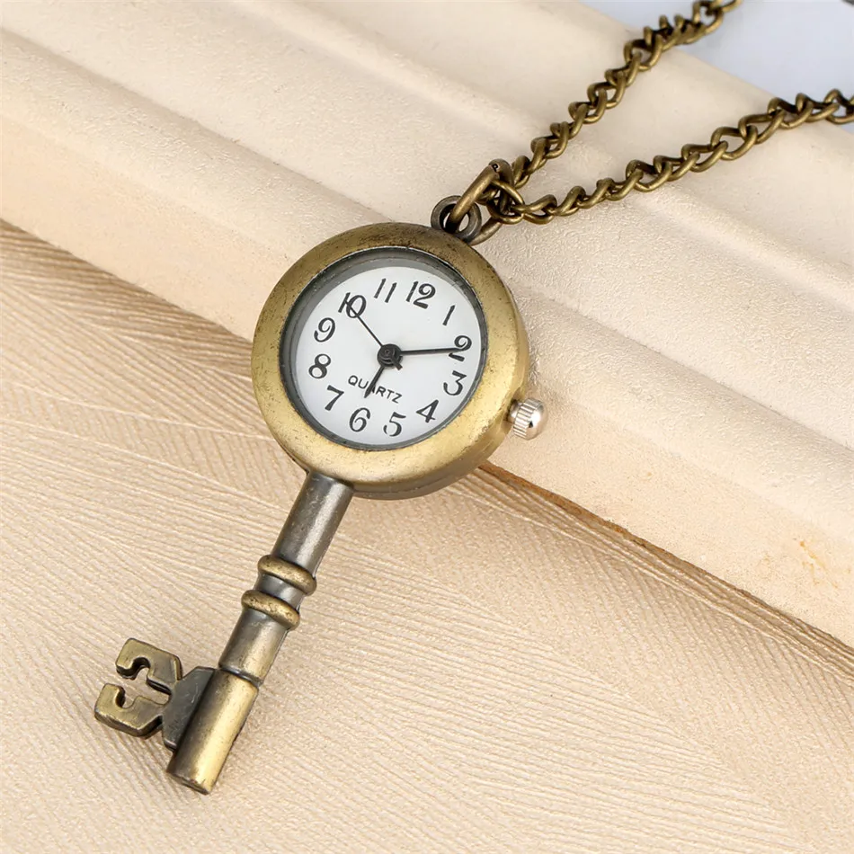 

Creative Key Shape Little Size Quartz Pocket Watch Exquisite Pendant Necklace Watch Bronze Chain