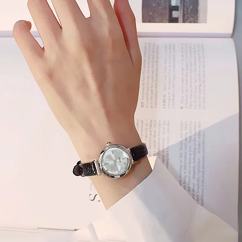 Krajowa sprzedaż handlu zagranicznego nowe mody super mały stół hurtownia ms klip rysunek wiertła zegarek dziewczęcy paski