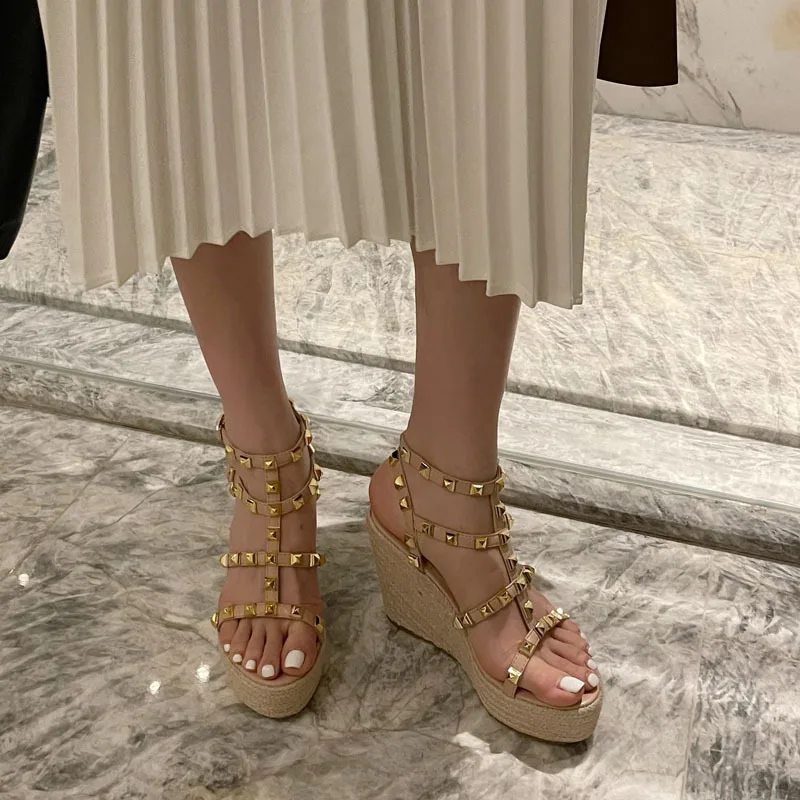 Low Sandals Woman Leather Suit Female Beige High Heels Shoes Muffins shoe Clogs Wedge Open Toe Low-heeled Studded Black High-hee