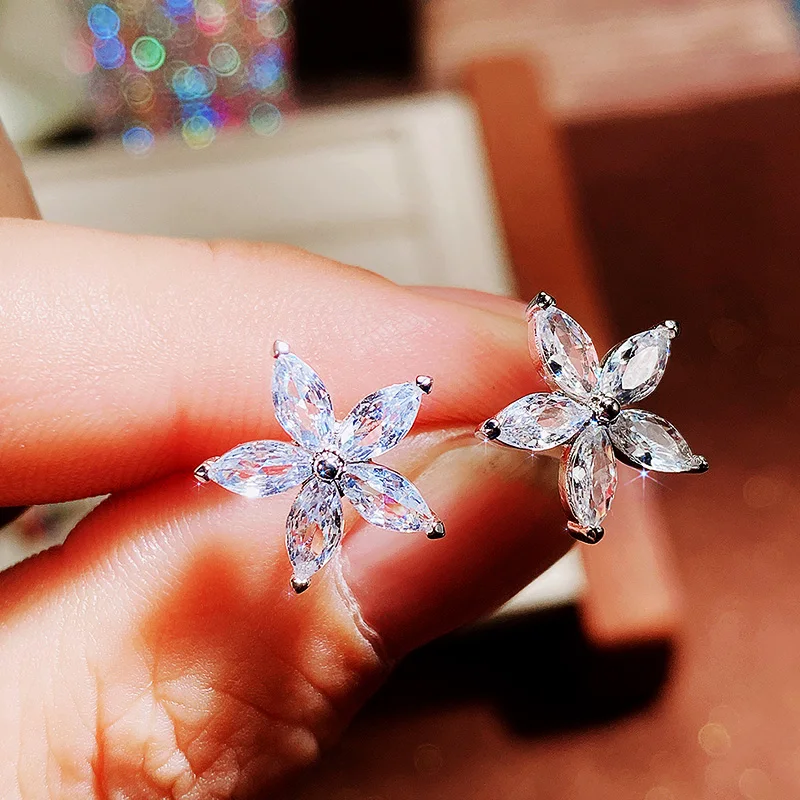 CAOSHI Exquisite Female Stud Earrings with Flower Shape Brilliant Zirconia Chic Jewelry Trendy Wedding Accessories Delicate Gift