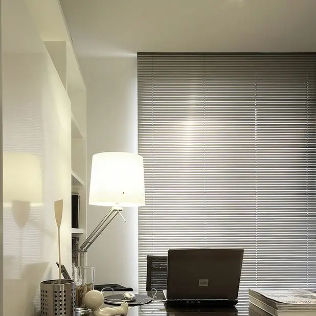 25mm Slats Aluminum Venetain Blinds With Manual Chain Control System For Housing